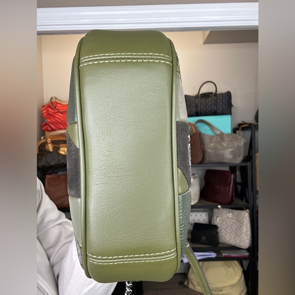 Coach Patchwork Crescent Mini Crossbody 2025 Carmen R$350 Olive - Picture 7 of 14